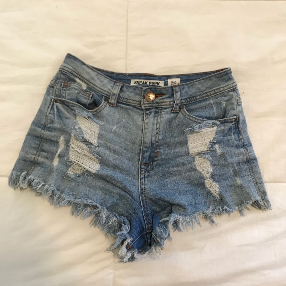 Vintage high waisted distressed shorts